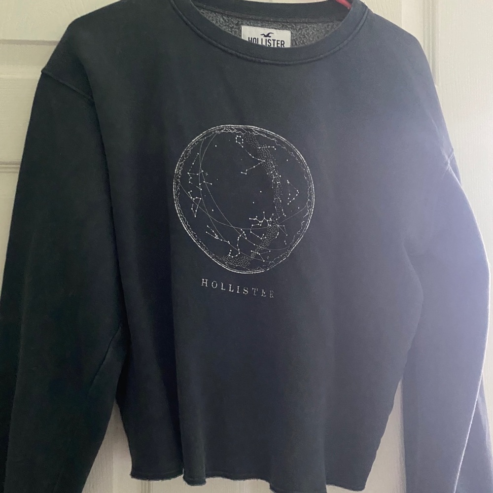 Women’s Hollister Grey Crew Neck